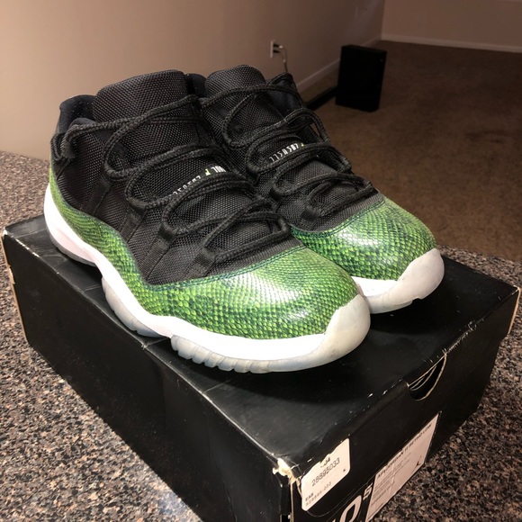 jordan 11s snake skin